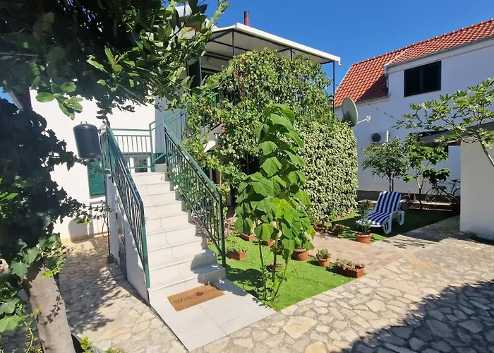 House With A Parking Space Jadrija, Sibenik - 24931 Vakantiehuis